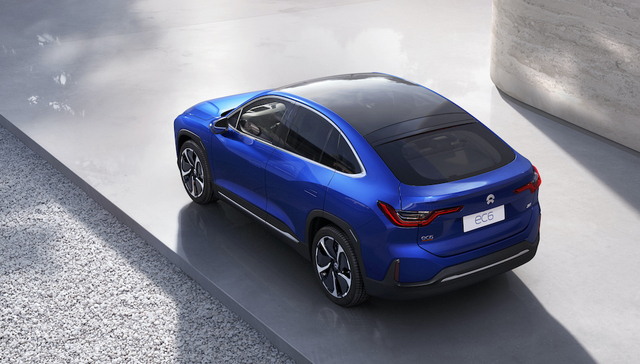 蔚来是如何用一整块穹顶玻璃造出一台漂亮SUV的？我们和它的设计团队负责人聊了聊