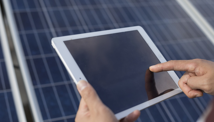 股价跌停后，欧菲光回应被剔除苹果供应链名单：系媒体不实报道