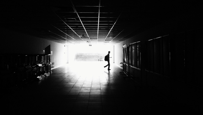 新冠肺炎,疫情防控,影视产业,编剧,密室逃脱,资本市场