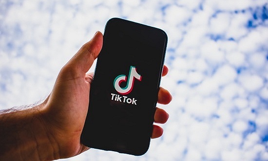 8月Tiktok在美份额缩水，但应用内收入依然全球第一