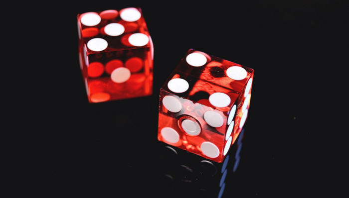 新冠肺炎,疫情防控,棋牌游戏,商业模式,网络赌博,政府监管