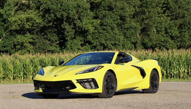 “歪果仁”评测最接地气的小众超跑中置C8 Corvette | 歪果仁老司机