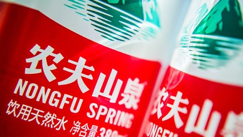 【特写】24年7个超级大单品：农夫山泉如何变成爆款王？