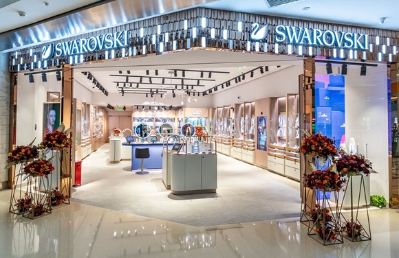 施华洛世奇否认将关店3000家，但日子不好过是真