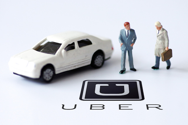 在6.5亿人口的地区，滴滴和Uber“交火”