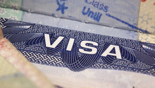 美国政府：已撤销1000多名中国公民签证