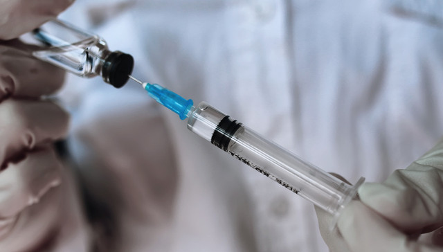 阿斯利康候选疫苗在美试验仍陷停滞，须等待FDA调查