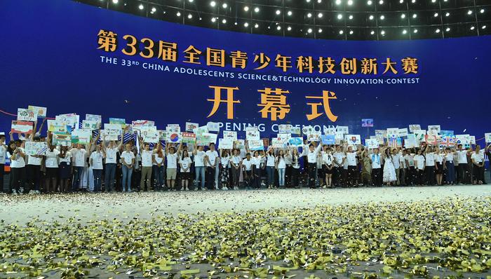 李红良被免双职，曾因其女“喝茶抗癌”研究获奖受争议