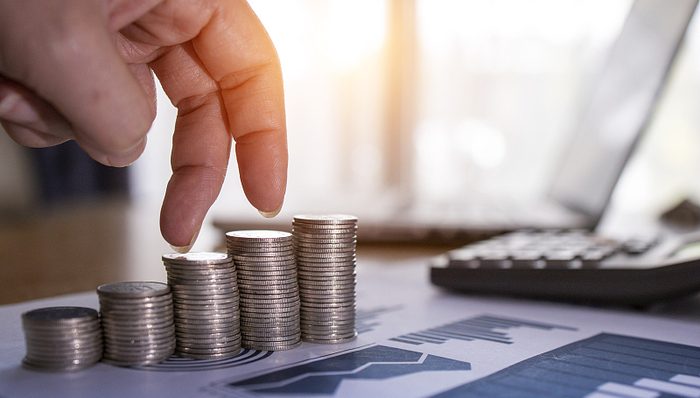 明年要赚1个亿，枝江酒业能成为朱伟的“黄金左手”吗？