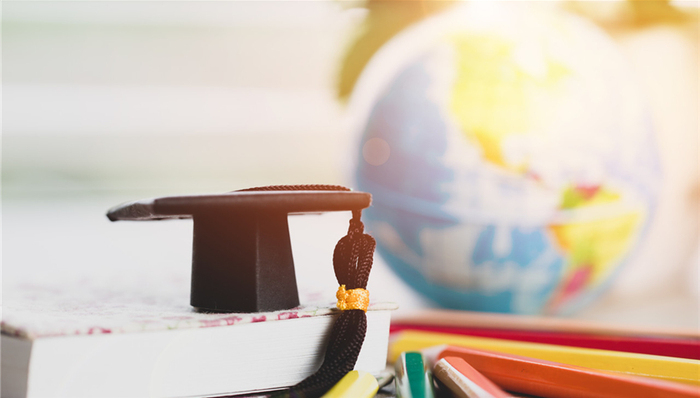 内循环,高中生,国际文凭,教育行政部门,高中教学,IB,批次录取,教育模式,国际教育,教育部门