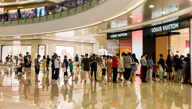 财富分化,贫穷,收入不平等,收入,消费升级,消费降级,消费分级,增长放缓