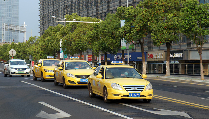 谁才能拯救失落的出租车？