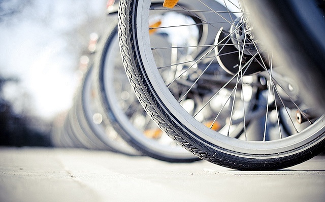 【独家】滴滴连夜调运10万辆青桔单车入京