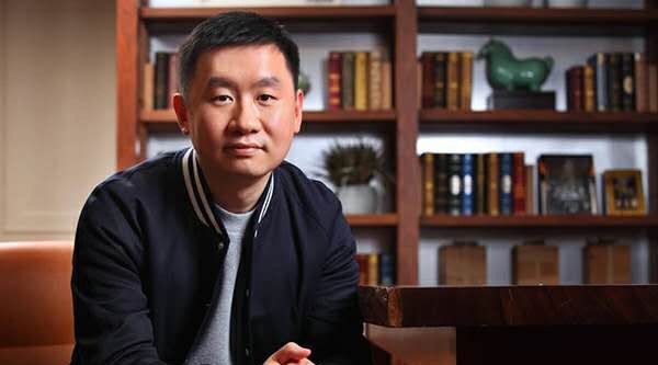 “斜杠青年”张量：左手科技，右手地产