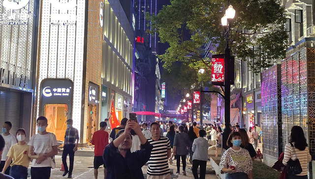 游客接待量,武汉旅游,武汉动物园,十一期间,免票,武汉大学,周边游,免门票,旅游产品,打卡