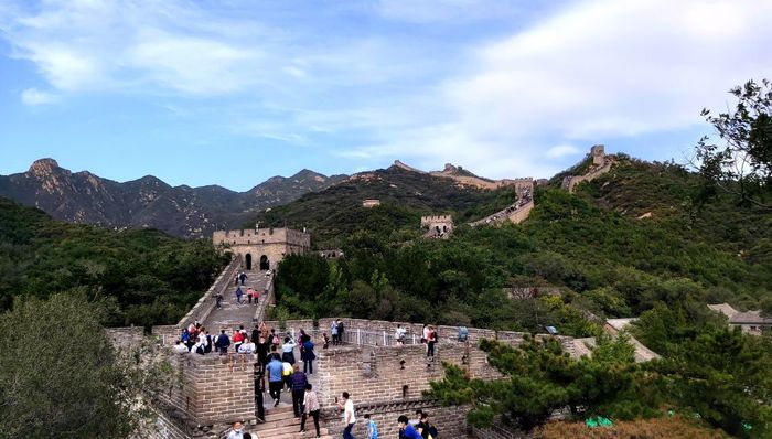 地方新闻精选 | 北京达岭长城启动红色预警一级响应 10月1-2日上海查获酒驾112起