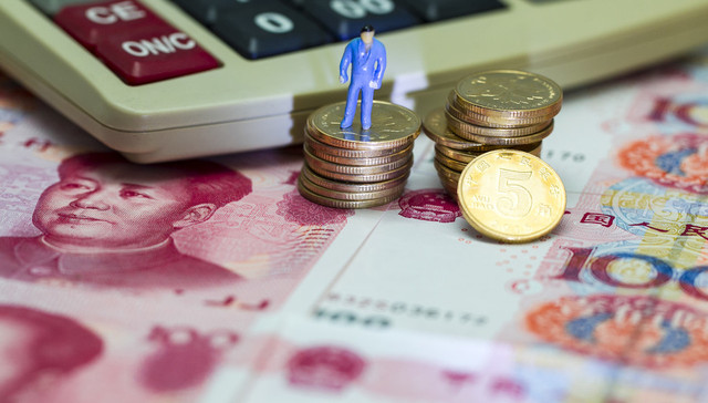 人民币汇率放量补涨近千点，后市能否持续上涨势头？