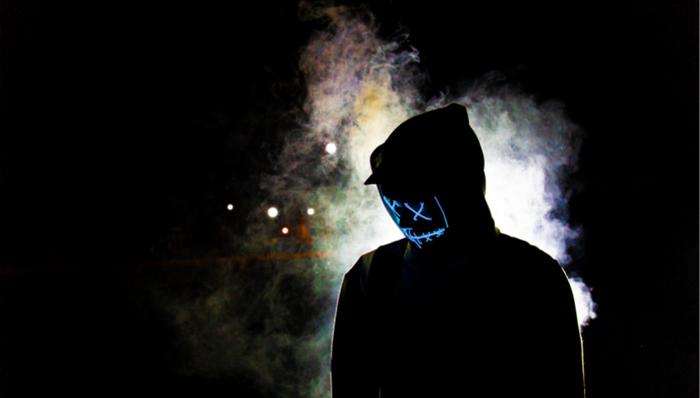 抖音,高仿号,灰色产业链,靳东