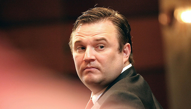 火箭总经理莫雷下课，与老板存分歧成主因