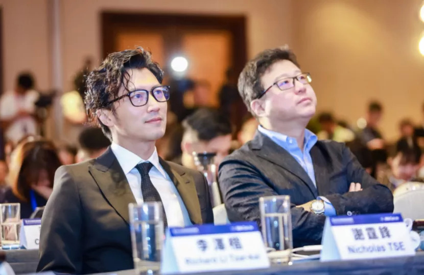 一夜狂赚200万元！深扒“商人”谢霆锋