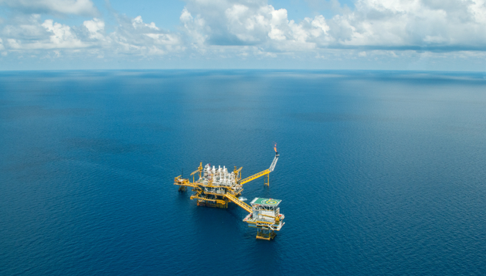 石油，跨国公司，并购