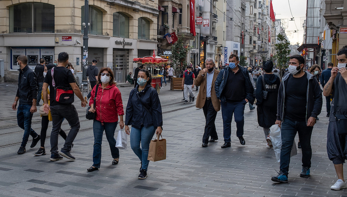 确诊,新增,病例,死亡,肺炎,封锁