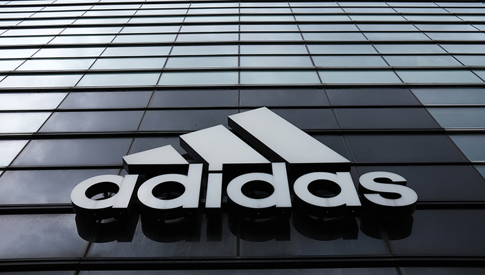 耐克,阿迪达斯,Nike,Adidas