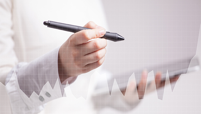 西湖国贸,方新侠