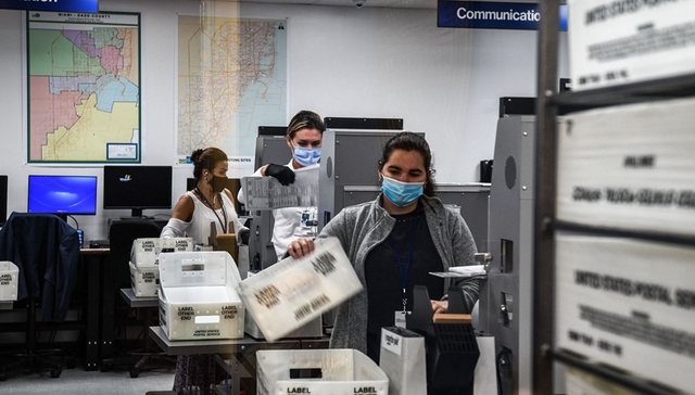 特朗普拿下关键摇摆州佛罗里达，“蓝墙三州”无法在投票日出结果