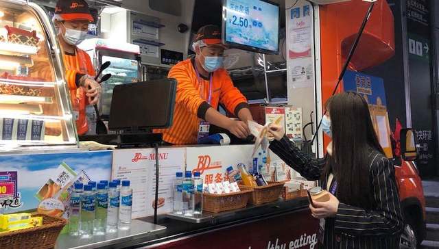 进博会,流动餐车,良友便利，百联逸刻，粮全其美，盒小马，巴比，肯德基