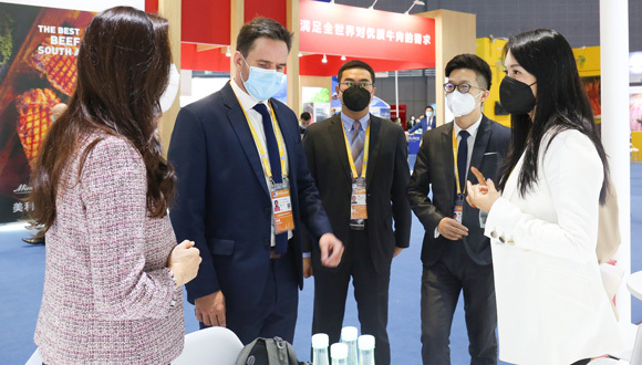 恒大农牧连续三年进博会交成绩单：疫情下布局全球未停摆