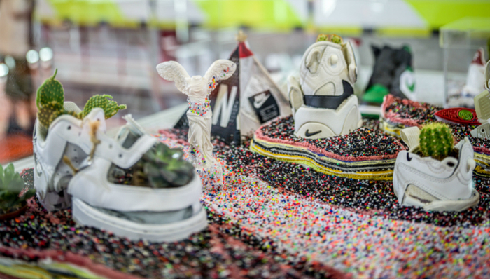 “垃圾鞋”后继有新鞋，首次亮相进博会的耐克又玩上废料了 | 进博会未来范儿