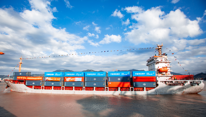 双十一快递订单量再创记录，中通、圆通、韵达当日揽收破亿