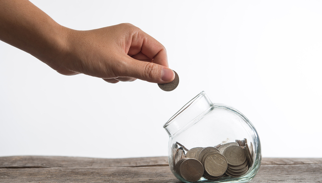 双11投资人也没闲着：蹲直播、看榜单，寻找下一个完美日记