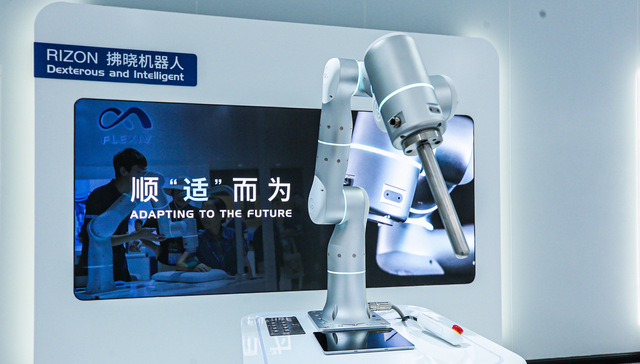 让机器人像人一样手眼协同，这家公司想从ABB们口中分一杯羹