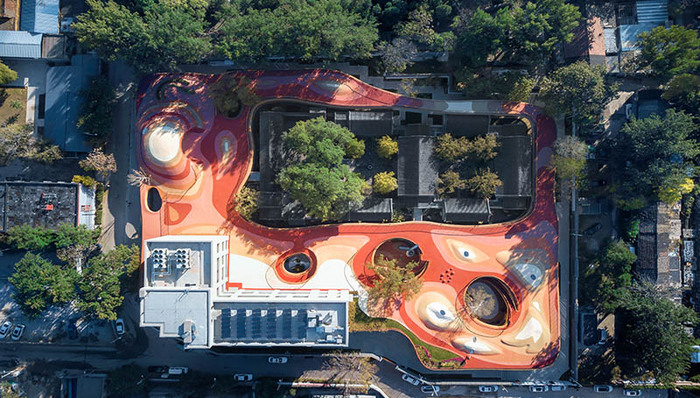 【专访】马岩松：从四合院到漂浮的屋顶，我们将何处安置孩子的童年