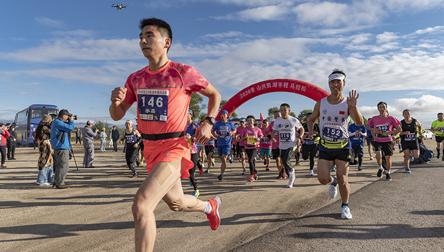 马拉松城市观察：破题文体旅融合，明月山选择了一场马拉松赛