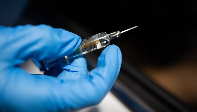 【深度】全球疫苗不平等：富国囤货，穷国难求