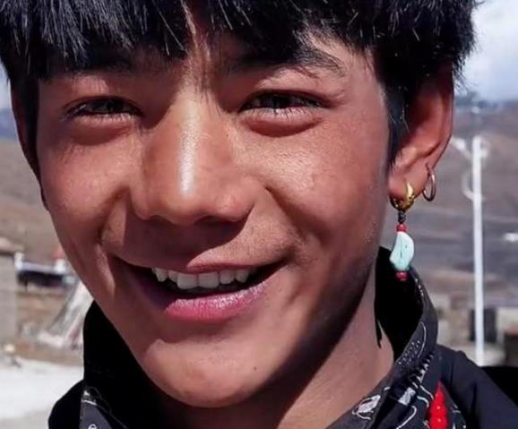 移动互联网,社交媒体,网红,丁真