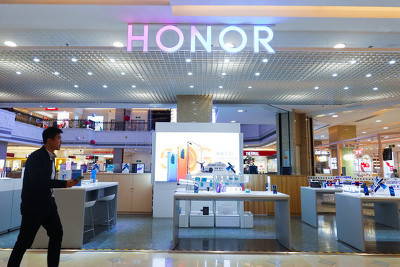 爱施德增资新荣耀6.6亿元，成星盟第一大股东，抢抓5G时代万物互联发展机遇