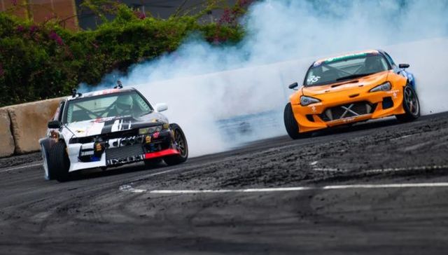 创业,赛车,韩寒