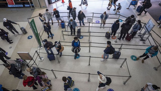 世界经济论坛主席：疫情、贫富分化与大政府的回归丨书摘