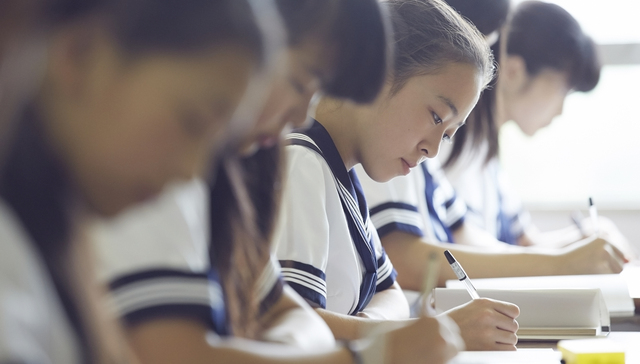 中考落榜后，选择“中职教育”的他们怎么样了?