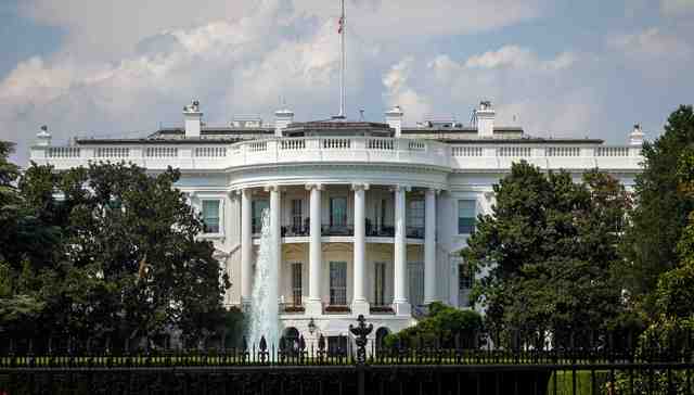 透过政府换届细看华盛顿“旋转门”现象