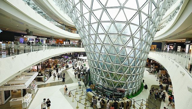 国货美妆崛起“新锤”：免税店引入国产化妆品牌