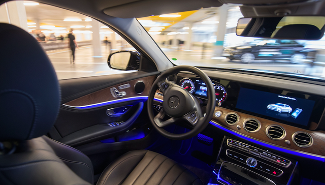 戴姆勒加速向数字化转型，未来5年将投资700亿欧元