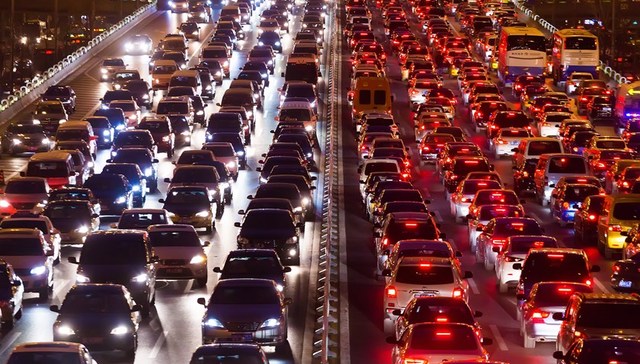 北京小客车摇号新政明年起实施，个人名下第二辆及以上的小客车有序退出