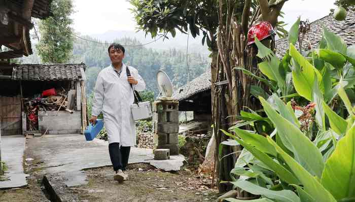 5.6万名本科医学生够不够填补基层医生的短缺？