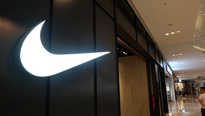 与安德玛分手的UCLA迎来耐克赞助，疫情冲击下本土大学比海外运动员更吃香