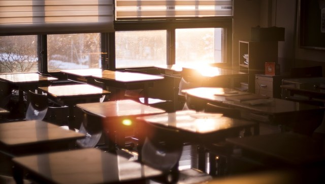 地方新闻精选 | 黑龙江多地中小学寒假提前至元旦前后 广州禁止房东用过激手段驱赶租客